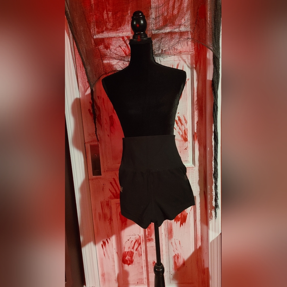 Black Stretchable Shorts